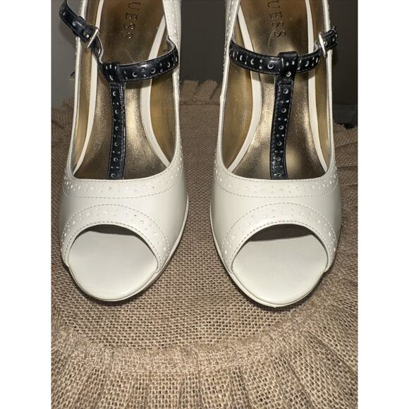 NEW Guess Platform Platform Stiletto Heel Peep Toe Cream Black T Strap Sz 9 NEW - Picture 8 of 11